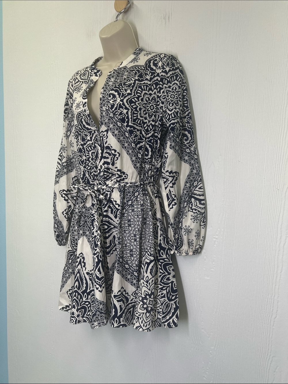 Zara - Navy White Floral Medallion Print Long Sleeve Belted Mini Dress Size Sm - Picture 5 of 10